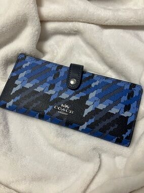 Coach Slim Wallet Card Holder Bill Fold Clutch Graphic Plaid Print - Multi CN750